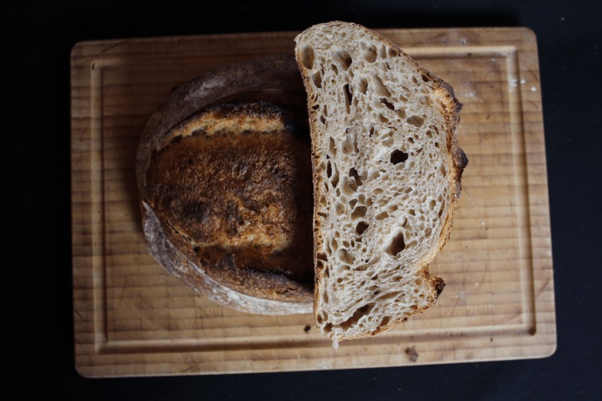 Chleb wiejski z dodatkiem 20% mąki orkiszowej razowej