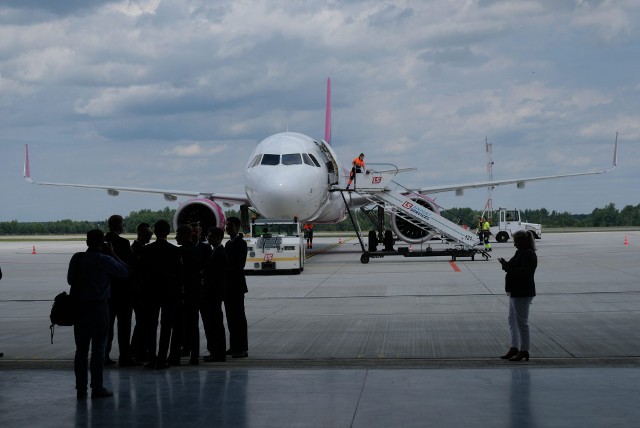 W czerwcu lotnisko w Pyrzowicach obsłużyło ponad pół miliona pasażerówZobacz kolejne zdjęcia. Przesuwaj zdjęcia w prawo - naciśnij strzałkę lub przycisk NASTĘPNE