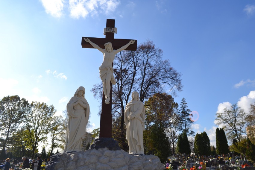 Odnowiony pomnik na cmentarzu na ul. Mikołowskiej