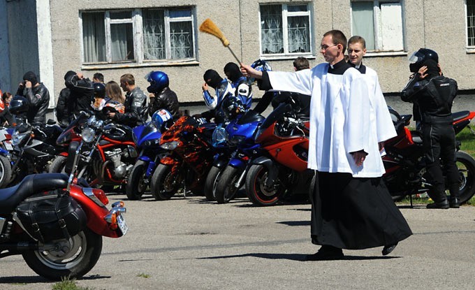 [wideo] Motory poświęcone, więc w drogę