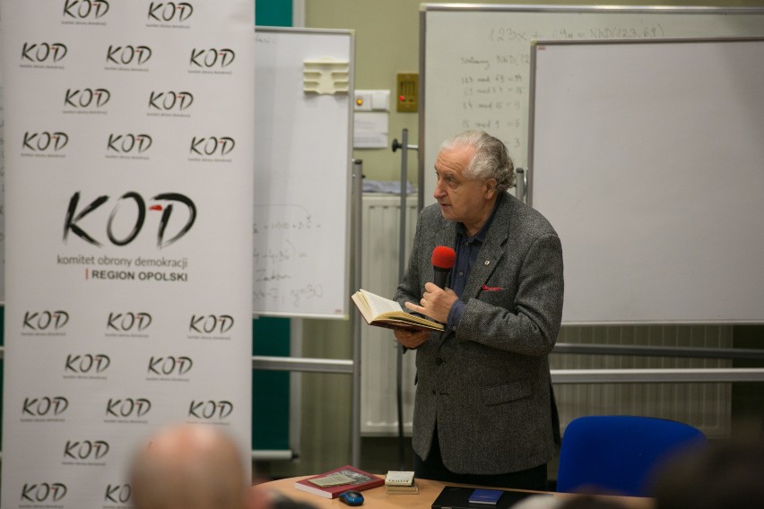 Prof. Andrzej Rzepliński spotkał się z Opolanami w auli...