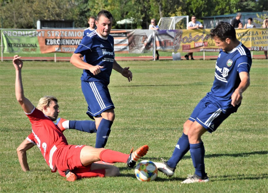 4. liga piłkarska. Jawiszowice przegrały z Beskidem Andrychów. Bohaterem gości 20-letni Artur Różycki