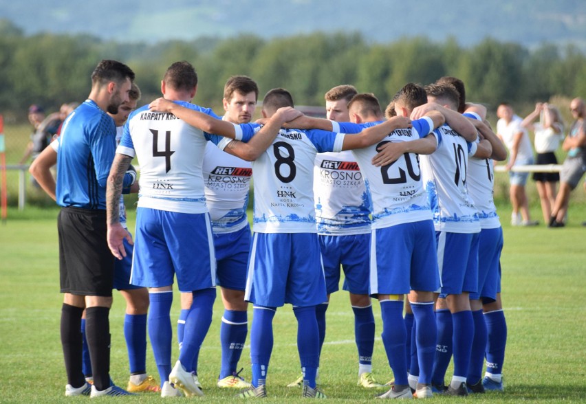 Partyzant MAL-BUD 1 Targowiska pokonał Karpaty Krosno 2:1...