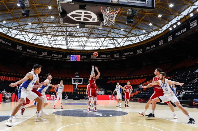 Reprezentacja Polski w koszykówce stoczyła w Walencji zacięty bój z Izraelem w eliminacjach do EuroBasketu 2022