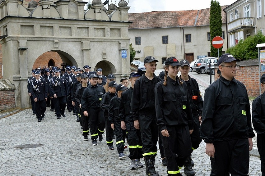 Gorlice. Druhowie z OSP podziękowali za sprzęt wartości wielu milonów złotych [ZDJĘCIA]