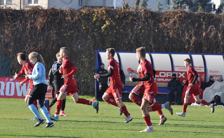 Centralna Liga Juniorów U-17: Wisła - Cracovia. Derby Krakowa pod wodzą... sędzin. "Pasy" przyćmiły "Białą Gwiazdę" [ZDJĘCIA]