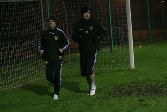 Paweł Sobolewski (z lewej) i Jacek Kiełb wznowili treningi po silnym przeziębieniu.
