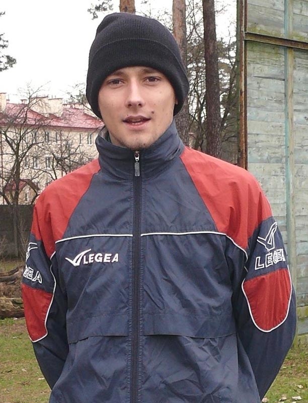 Krystian Getinger, pomocnik Stali Stalowa Wola, wrócił już do treningów po wyleczeniu kontuzji.