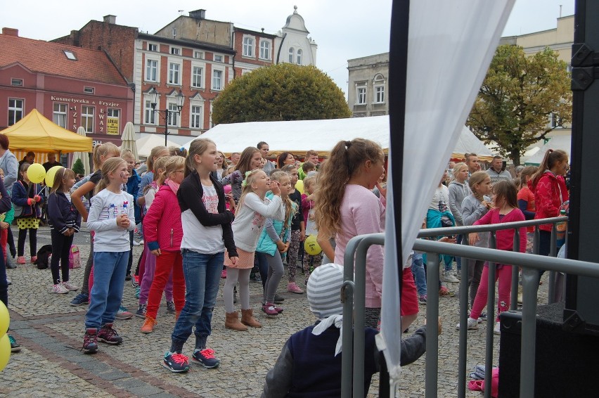 Kaszubskie Bajania na kościerskim Rynku [GALERIA ZDJĘĆ, WIDEO]