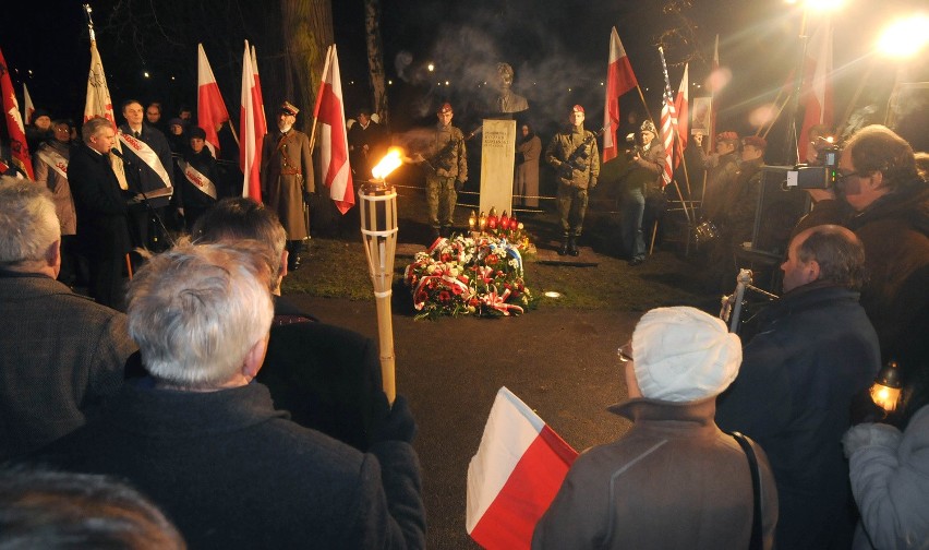 Krakowianie pamiętali o płk. Ryszardzie Kuklińskim w 10. rocznicę śmierci