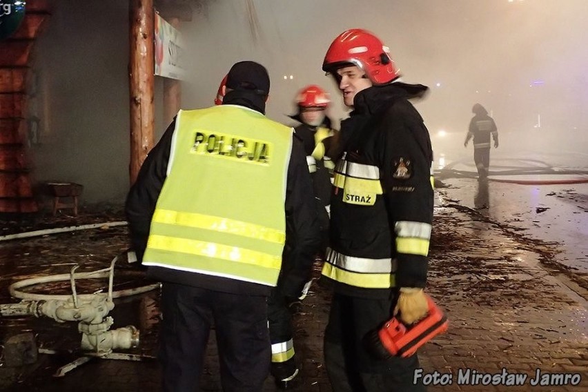 Policja szuka świadków pożaru Gospody Polskiej w Szczyrku