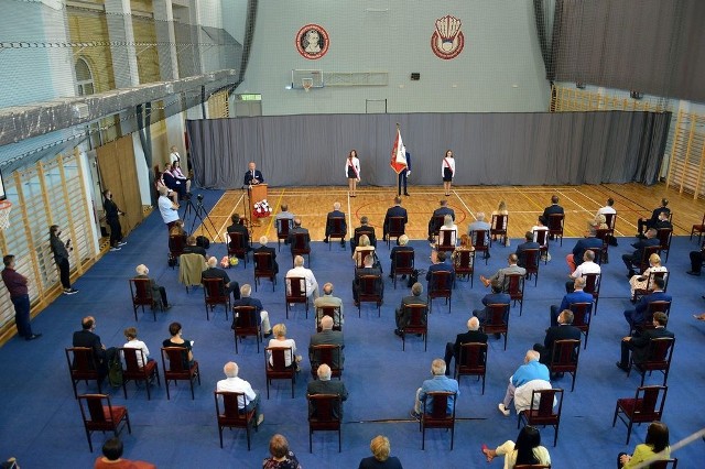 Hala sportowa przy I LO, budowana jako Centrum Rozwoju Badmintona, była długo oczekiwaną inwestycją w Przemyślu.