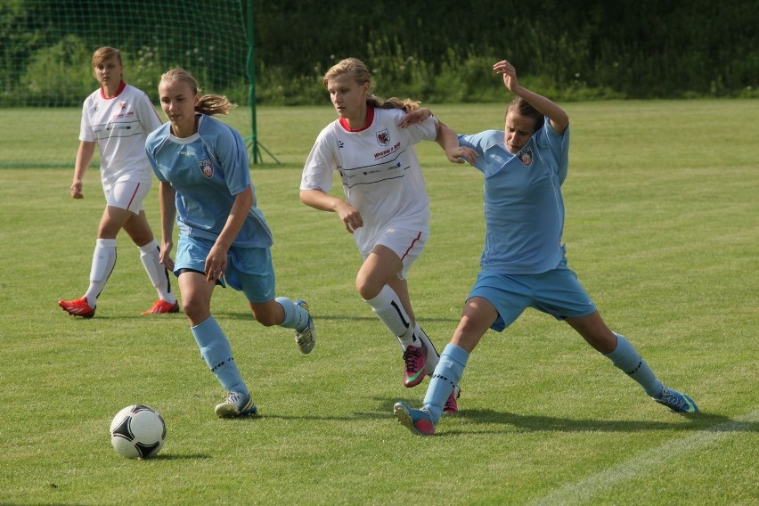 Olimpiada Łódzkie 2013: Piłka nożna kobiet. Kujawsko-Pomorski ZPN - Małopolski ZPN [ZDJĘCIA]