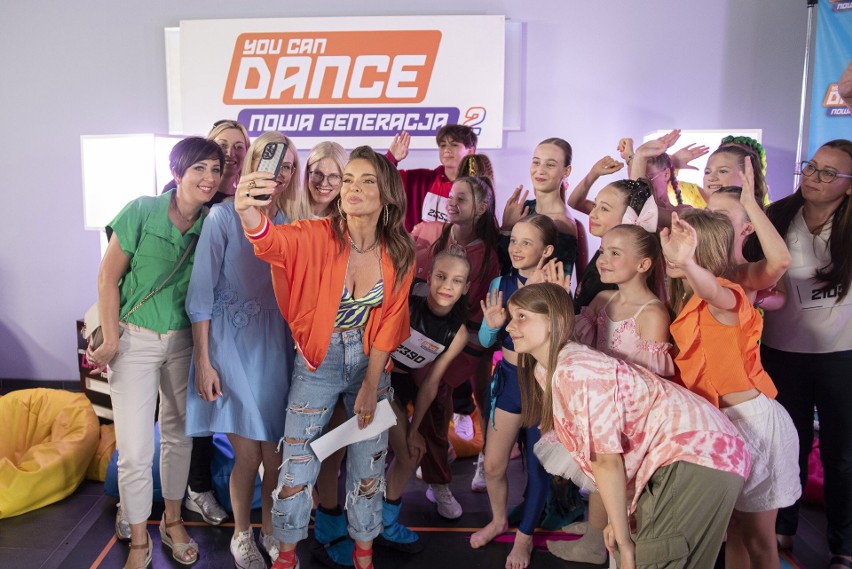 „You Can Dance. Nowa Generacja 2” już wkrótce na antenie! Zobacz pierwsze zdjęcia z programu! Katarzyna Cichopek, Ida Nowakowska, Agustin Egurrola oraz Edyta Herbuś zaskoczą widzów?