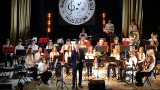 10 lat minęło! Jubileusz Młodzieżowej Orkiestry Dętej we Włoszczowie. Urodzinowy koncert z owacją na stojąco. Zobaczcie zdjęcia i wideo