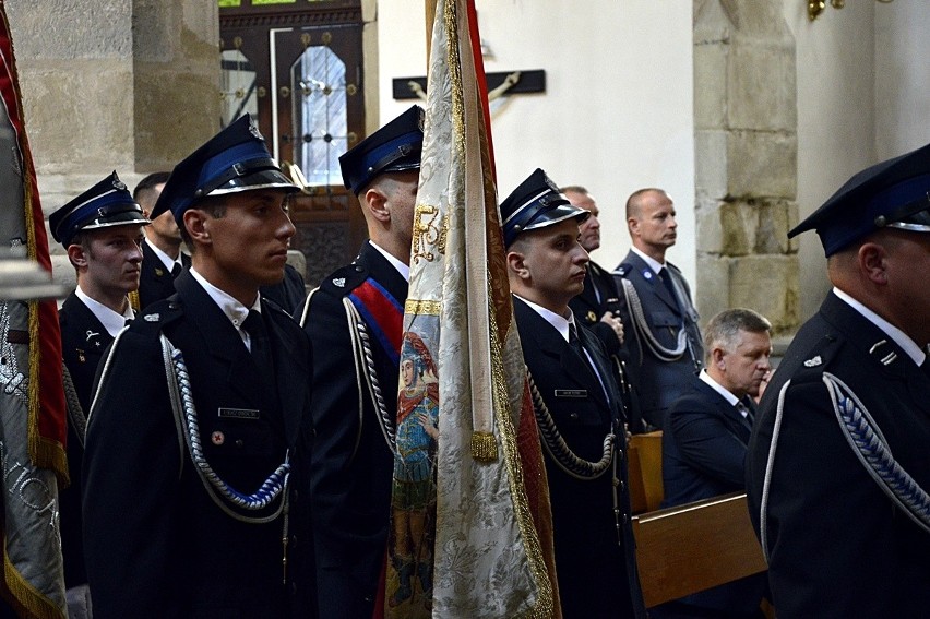 Gorlice. Druhowie z OSP podziękowali za sprzęt wartości wielu milonów złotych [ZDJĘCIA]