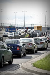 Boże Ciało w Łodzi. Sklepy puste, dużo patroli na drogach