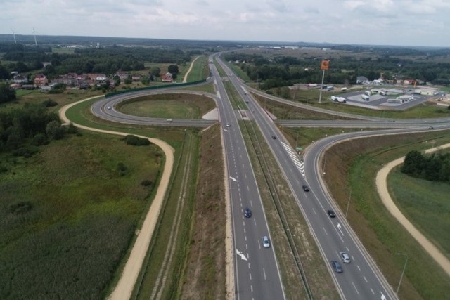 Na nowej autostradzie A1 między węzłami Blachownia i Częstochowa Południe stwierdzono nierówność rok po oddaniu. Garb ma zniknąć w  przyszłym rokuZobacz kolejne zdjęcia. Przesuwaj zdjęcia w prawo - naciśnij strzałkę lub przycisk NASTĘPNE