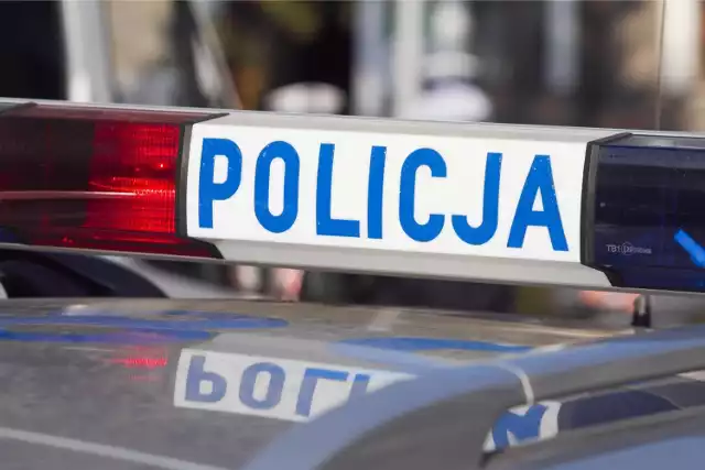 Policja jest na miejscu zdarzenia. Ustala okoliczności wypadku