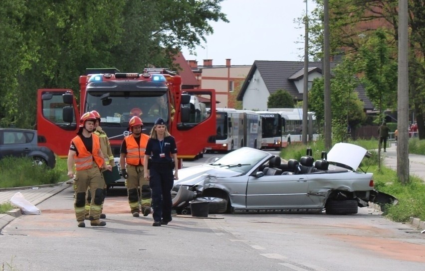 Wypadek na ulicy świętego Brata Alberta w Radomiu. Policjant prawdopodobnie zostanie wydalony ze służby. Na razie został zawieszony