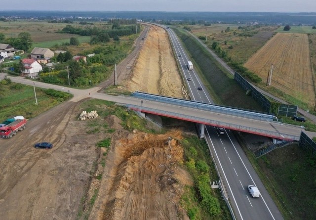 Budowa drugiej jezdni na drodze ekspresowej S1 między Podwarpiem i Pyrzowicami. Wrzesień 2019