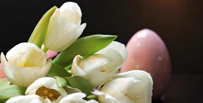 Wielkanocne dekoracje – 35 dekoracji z kwiatów