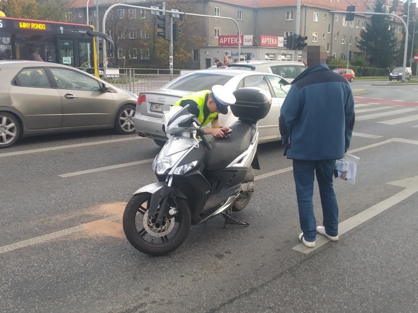 Wypadek skutera i audi na Borowskiej. Potężne korki 