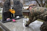 Świętokrzyscy terytorialsi odwiedzili groby żołnierzy Armii Krajowej. Zobacz zdjęcia