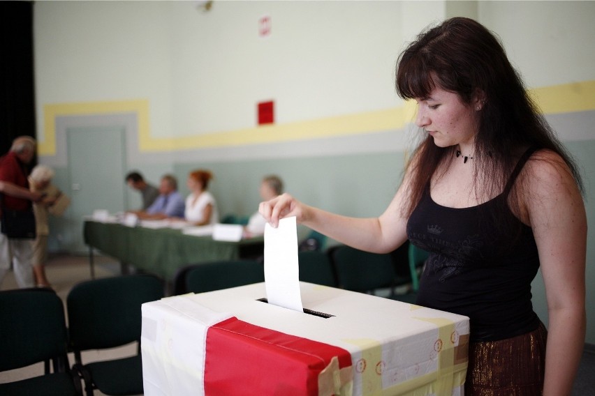 Wybory prezydenckie 2015 - głosowanie. Jak zagłosować w...