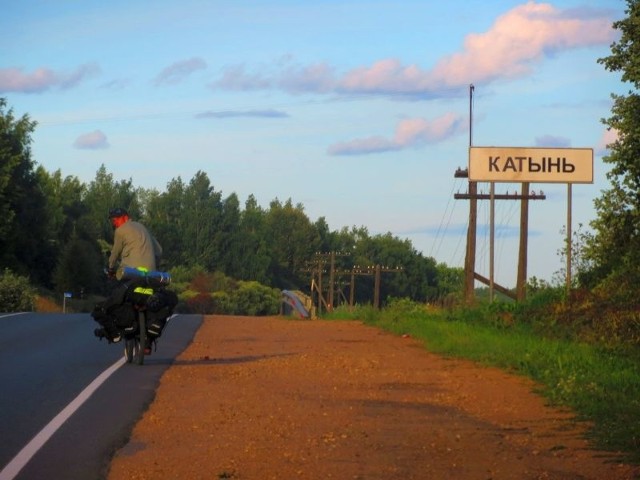 Na Syberię Krzysiek Suchowierski zamierza dotrzeć w połowie września. Na trasie jego rowerowej podróży jest m.in. Wilno, Smoleńsk, Kazań, Omsk, Nowosybirsk i Tomsk. Dziennie chłopak stara się przejechać około 100 km.