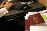 Biuro paszportowe w Lublinie. 200 osób dziennie przychodzi po paszporty