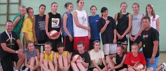 Kadetki ostrołęckiej Unii to niezwykle obiecujący rocznik młodych koszykarek.