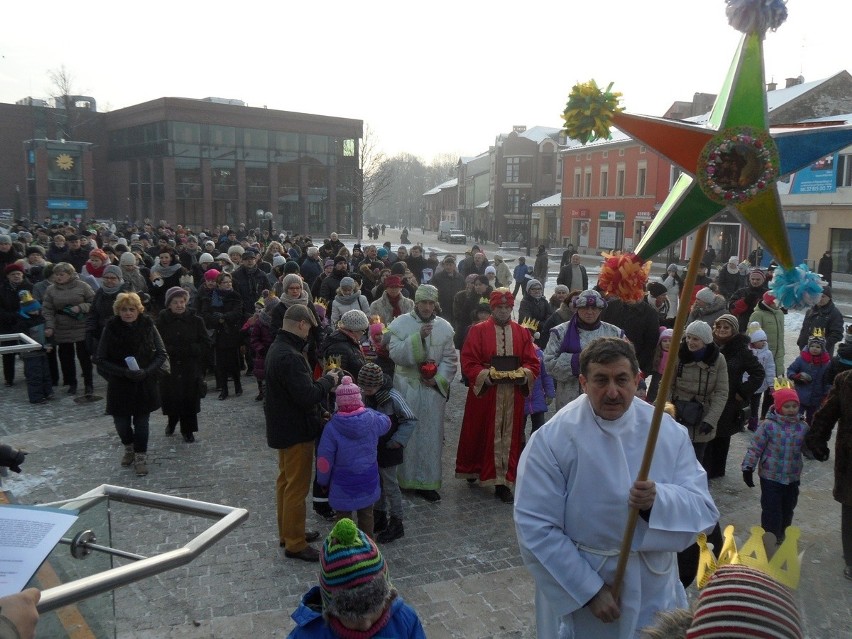 Jaworzno: orszak Trzech Króli na rynku. Nie było Świętej Rodziny... [ZDJĘCIA]