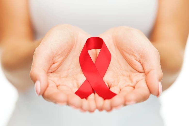HIV jest ludzkim wirusem niedoboru odporności, należącym do...