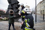 Na ulicach Bydgoszczy blisko 700 wolontariuszy kwestuje na rzecz WOŚP [zdjęcia]