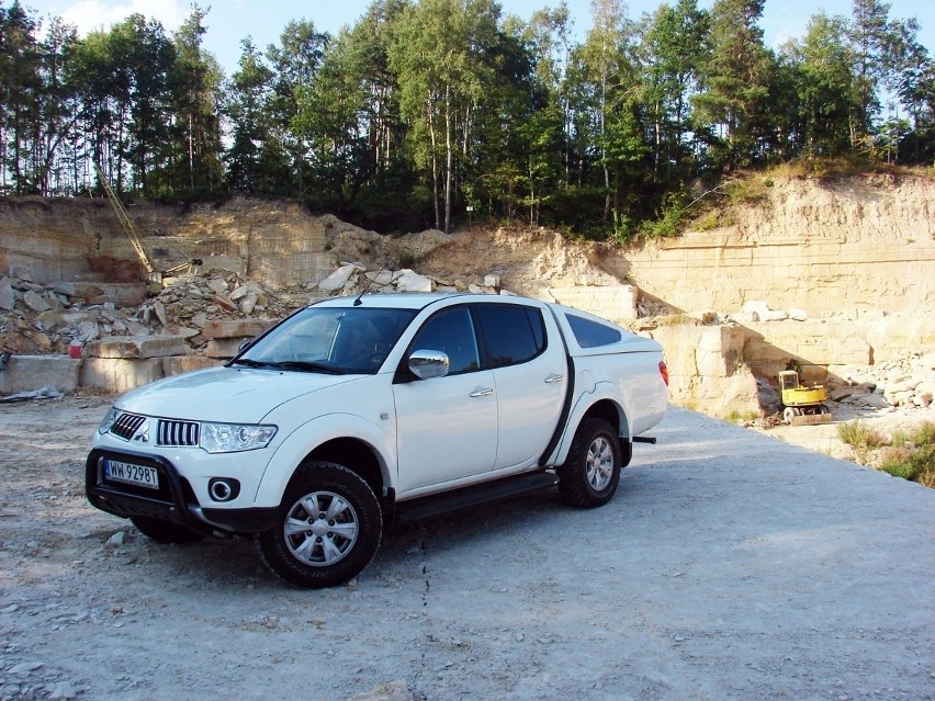 Mitsubishi L200 Storm  Fot: Przemysła Pepla