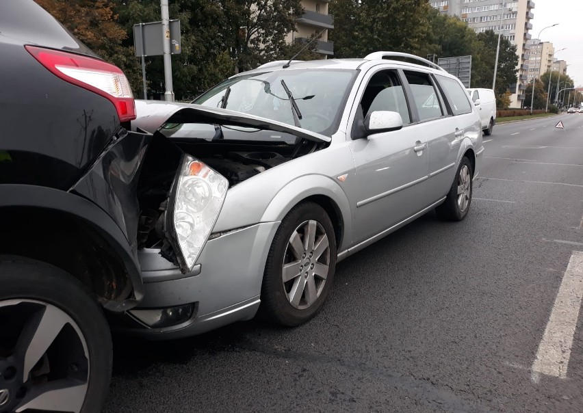 Wypadek na ul. Legnickiej we Wrocławiu 14.10.2021