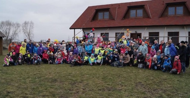 250 turystów pieszych i rowerowych wzięło udział w rajdzie Marzanna 2016. Zorganizował go Oddział PTTK w Inowrocławiu.