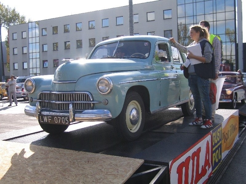 Classic Rally 2014. Na starcie stare warszawy, fiaty i citroeny