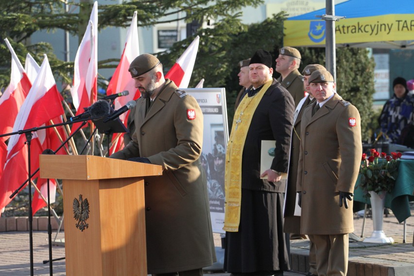 Na Placu Bartosza Głowackiego w Tarnobrzegu  „Terytorialsi” wypowiedzieli rotę przysięgi wojskowej. Było bardzo uroczyście (duzo zdjęć)