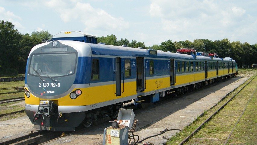 Modernizacja pociągów SKM. PESA wyremontuje kolejki za 124 mln złotych? [WIZUALIZACJE]