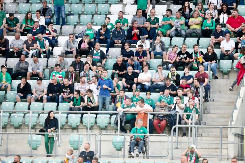 Kibice na meczu Śląsk - Pogoń. Znajdź się na trybunach