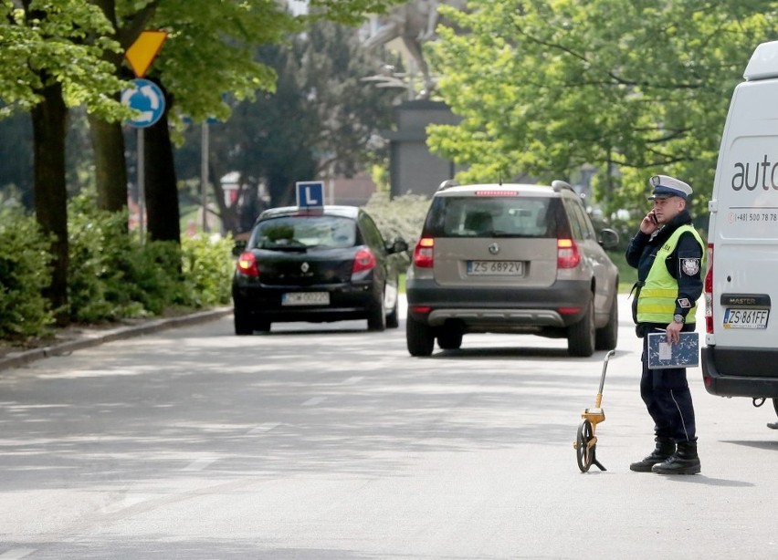 Tragiczne potrącenie na al. Jana Pawła II. Nie żyje kobieta