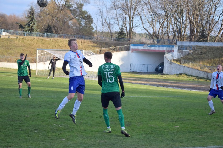 Hummel 4. Liga. Remis Granatu Skarżysko-Kamienna z Pogonią Staszów. Pożegnalny mecz trenera Marcina Kołodziejczyka 