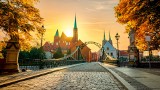 Niesamowity Wrocław: 18 ciekawostek o stolicy Dolnego Śląska. Ile jest rzek we Wrocławiu, kto nosi cylinder na Ostrowie Tumskim?