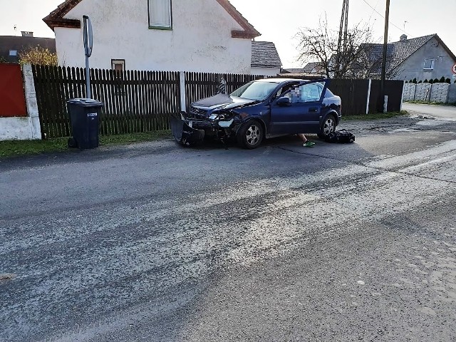 Zderzenie opla i suzuki w miejscowości Węgry