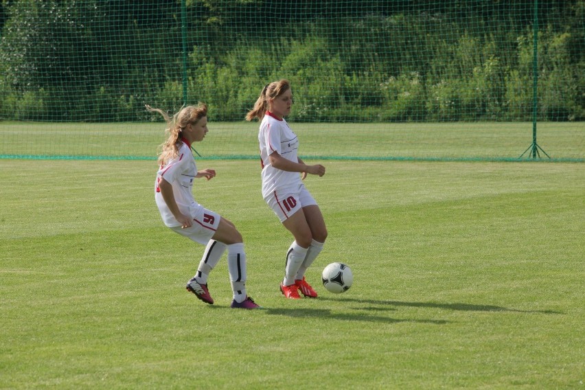 Olimpiada Łódzkie 2013: Piłka nożna kobiet. Kujawsko-Pomorski ZPN - Małopolski ZPN [ZDJĘCIA]