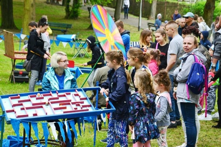 Majówka w Parku Piastowskim w Zielonej Górze.