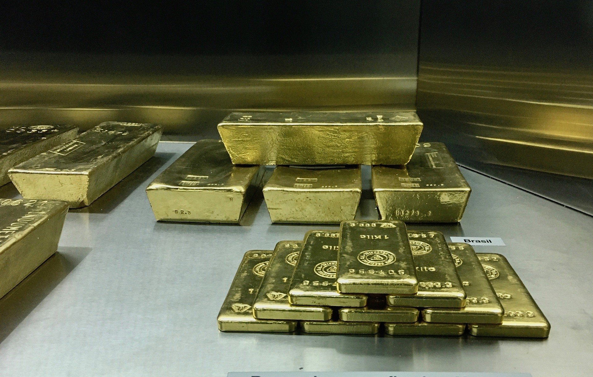 Ponad 60 proc. wzrost wartości złota od 2019 roku. Warto jeszcze inwestować  w złoto? | Strefa Biznesu