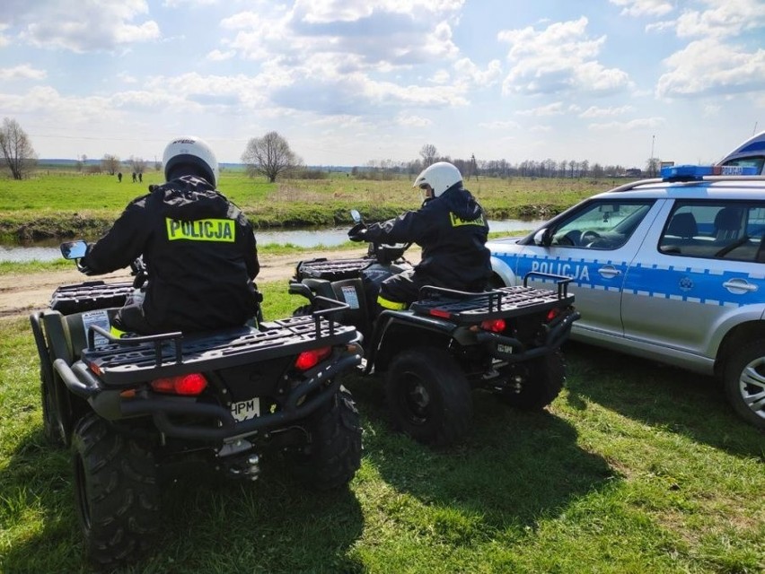 Poszukiwania Kazimierza Żarskiego. Policja nie ustępuje w poszukiwaniach 72-latka. Gdzie jest zaginiony mieszkaniec Brańska? [ZDJĘCIA]